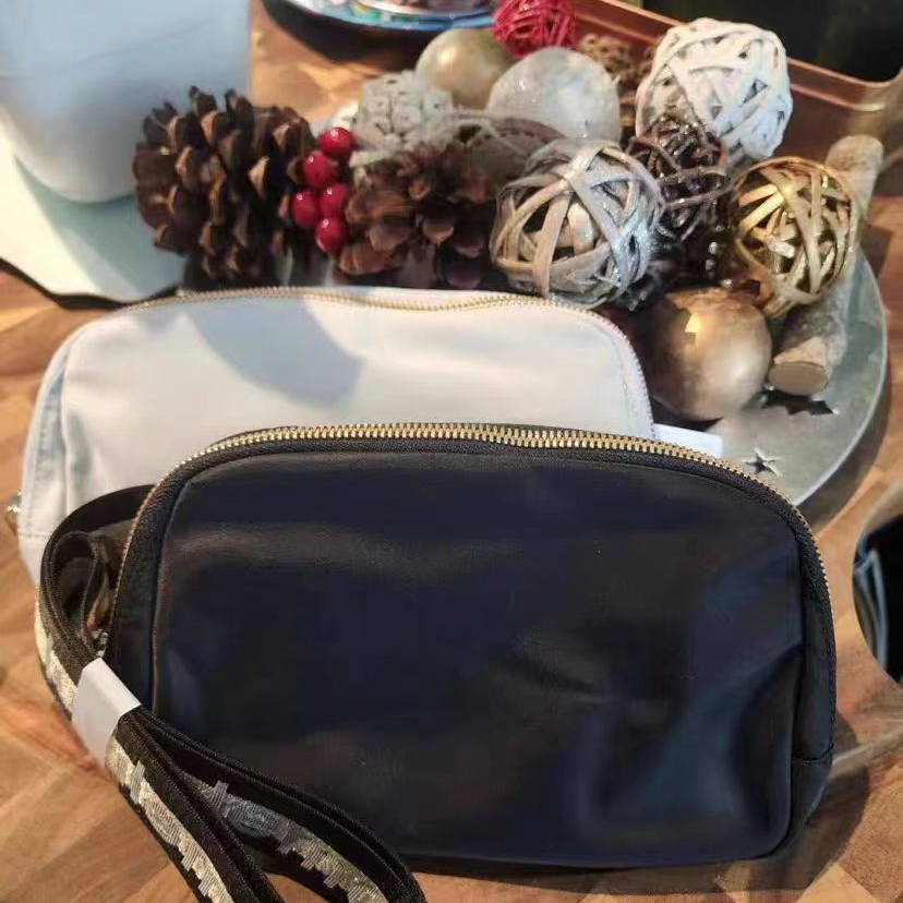 Running Zwift - Lemon Fashion Everywhere, Belt Bag, Sports